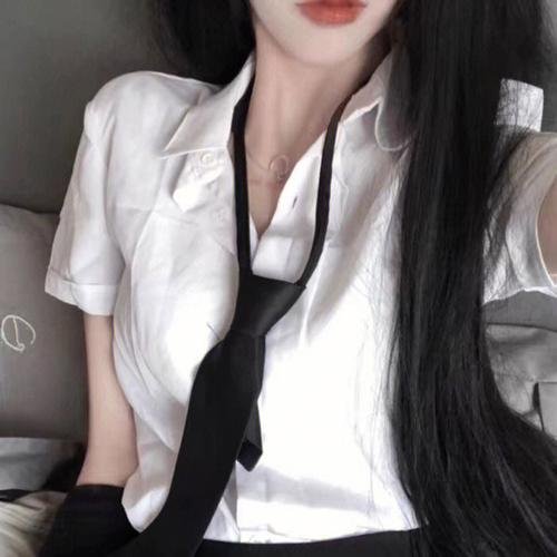 最近，妹妹的样子有点怪